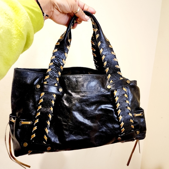 Mauricio Taituti Women's Black Leather Shoulder bag - Picture 6 of 14